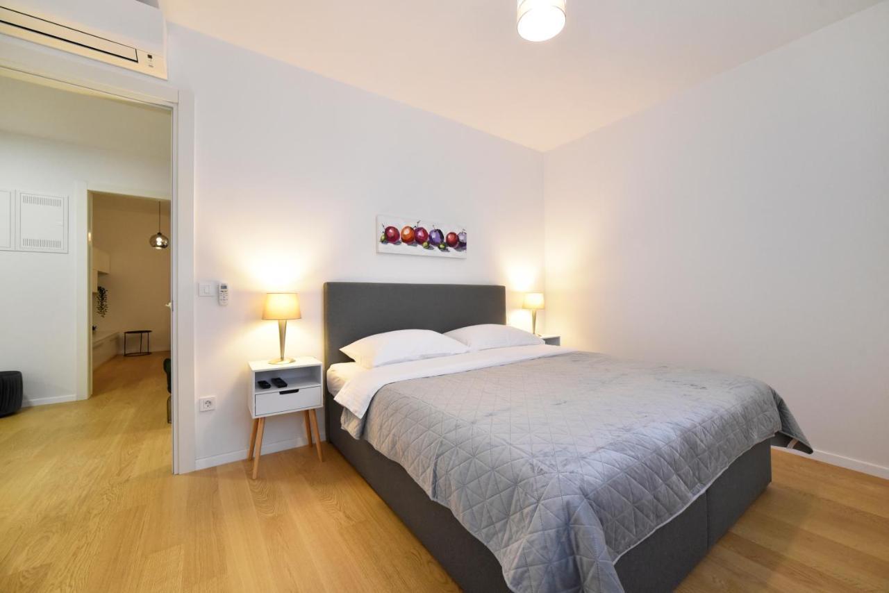 זאגרב Ophelia Apartment With Parking מראה חיצוני תמונה