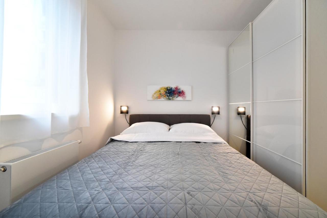 זאגרב Ophelia Apartment With Parking מראה חיצוני תמונה